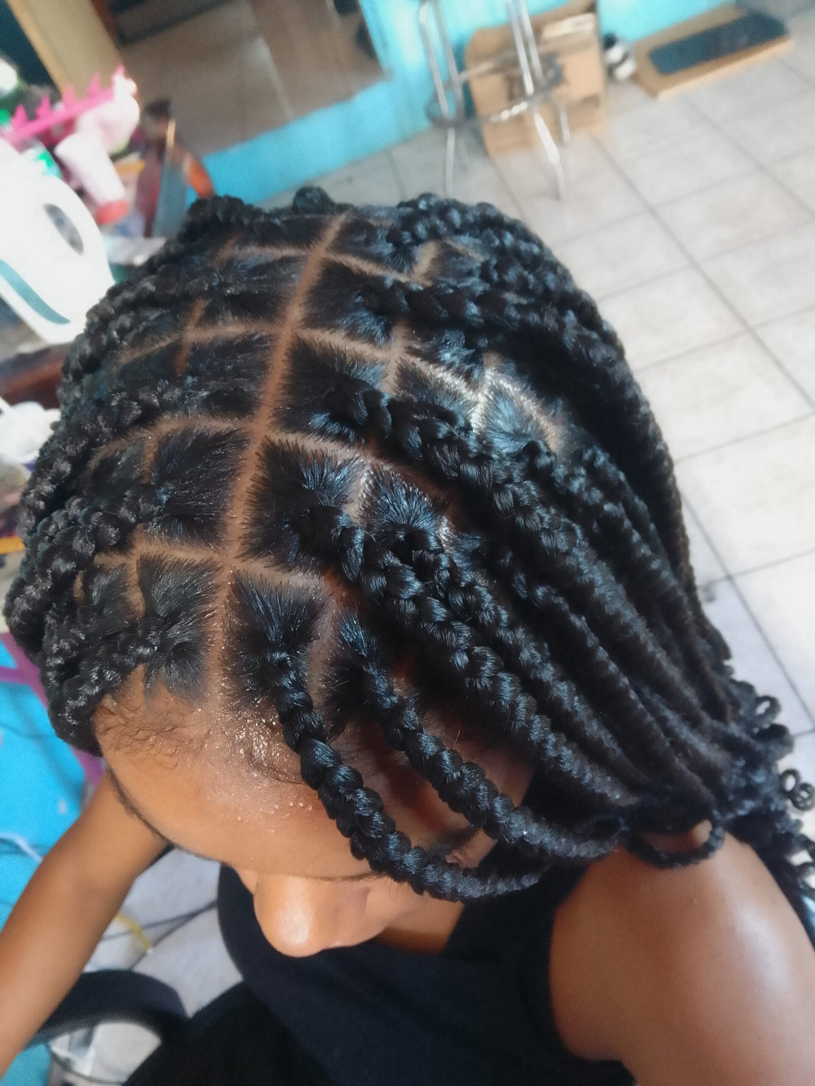 Knotless